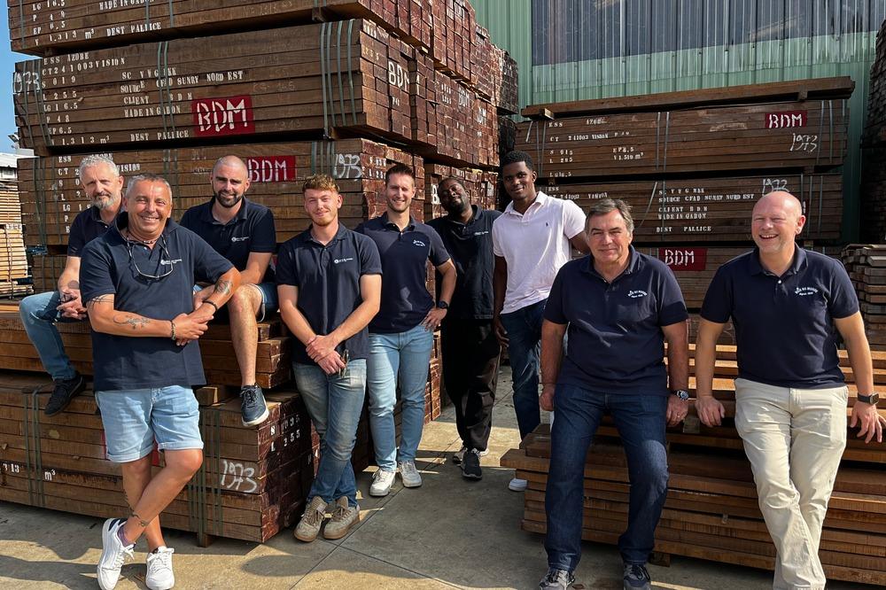 Photo de groupe bois du monde (1)